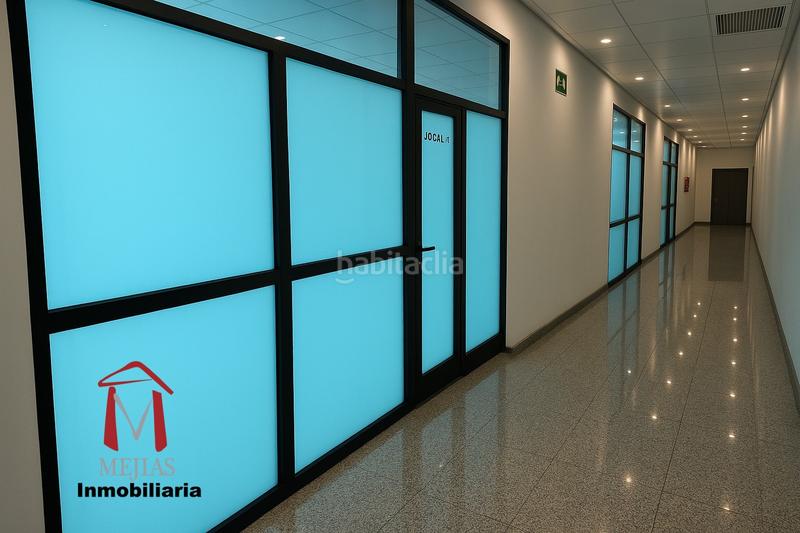 Foto 4f303481-8405-4b29-8447-be75f399c05a. Ufficio con riscaldamento parcheggio in Zona de la Vega Antequera