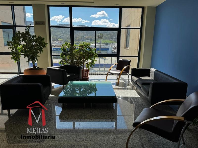 Foto 80d3091e-d3ae-4a39-a121-ef17f5283715. Ufficio con riscaldamento parcheggio in Zona de la Vega Antequera