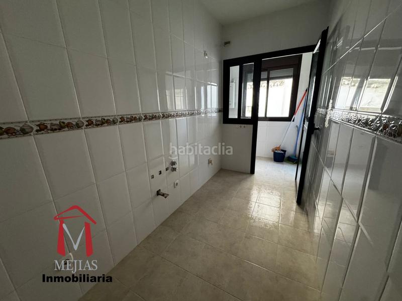 Foto e51f1abf-22c9-442e-aa96-795c0f6d0860. Piso  a estrenar, 1 dormitorio mas habitación trastero, salón comedor, cocina con lavadero, baño con plato de ducha, ascensor en Antequera