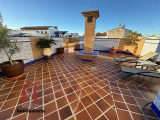 Zweistöckige Wohnung in Casco Histórico. Dúplex con 371m2, 4 dormitorios, 3 baños, terraza de 100m2, plaz