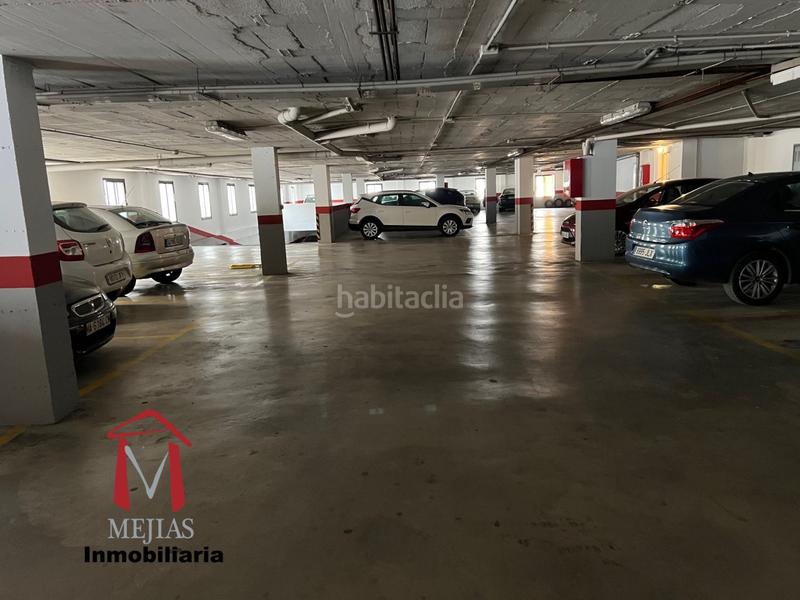 Foto afad1316-4c58-4d7c-a3e7-84db15f54a23. Duplex with parking in Zona de la Vega Antequera