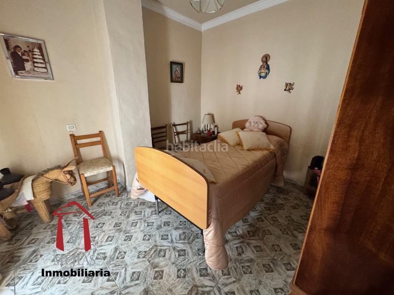 Foto c2ad580e-46b2-40e3-8750-f02abac4d04a. Casa a Cueva de Menga Antequera