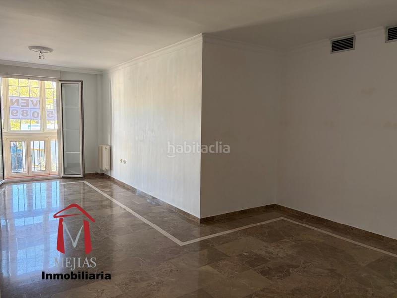 Foto 22cc5615-9b42-4de8-bf2d-7563f83ca38f. Pis amb calefacció aparcament a Centro Antequera