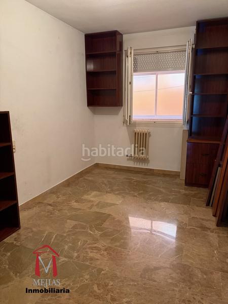 Foto 4fc94768-d77d-4f08-bd2e-bd72fb77381c. Pis amb calefacció aparcament a Centro Antequera