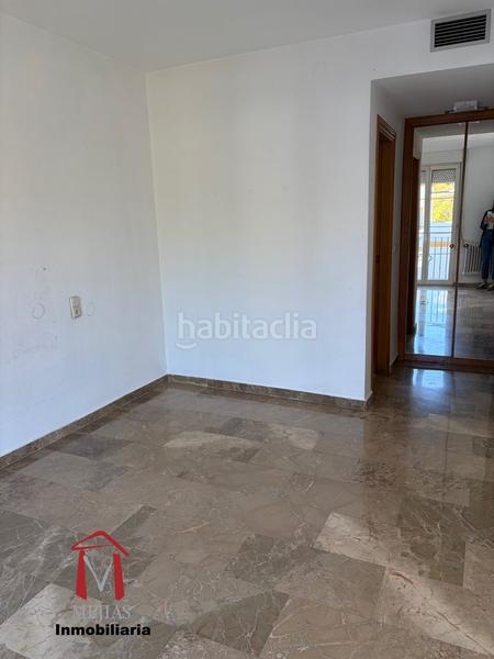 Foto a1970bca-8925-4a1f-9b05-56982bf1c9d6. Pis amb calefacció aparcament a Centro Antequera