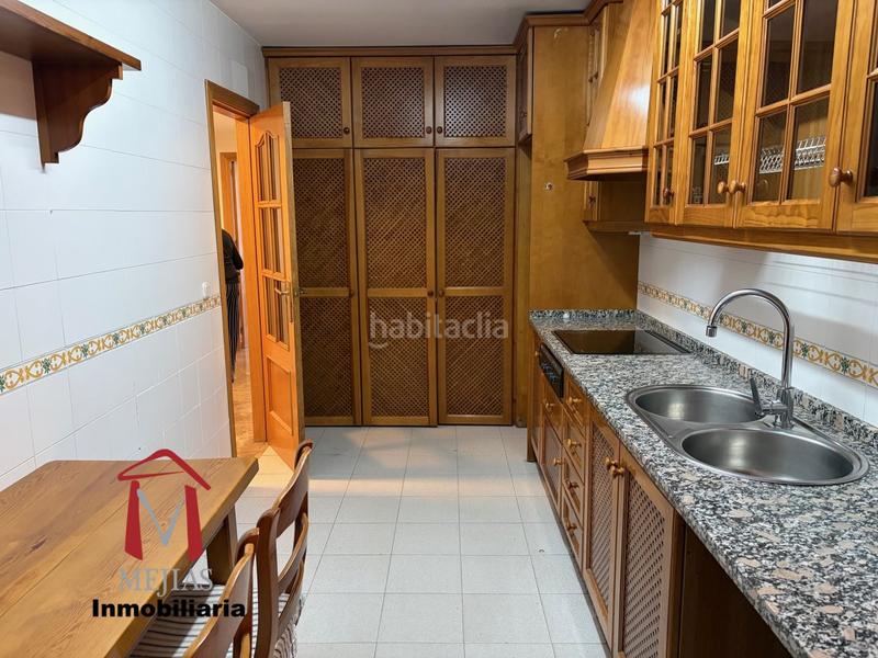 Foto e2eef7c7-0031-4cb6-b53a-af5f3b8b3163. Pis amb calefacció aparcament a Centro Antequera