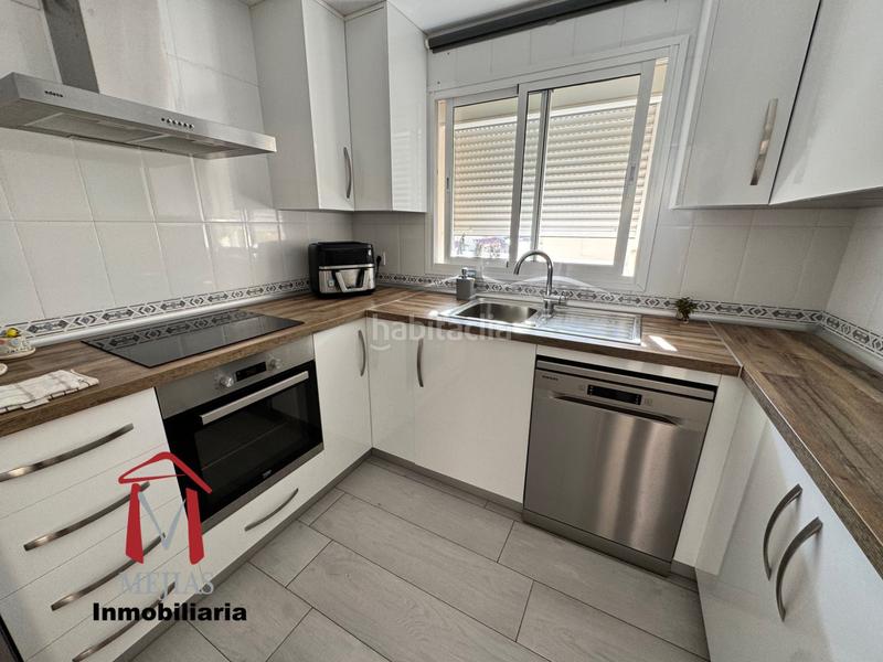 Foto cabcd213-ebd6-4681-98ab-366ca30ee859. Maison jumelée avec parking dans Zona de la Vega Antequera