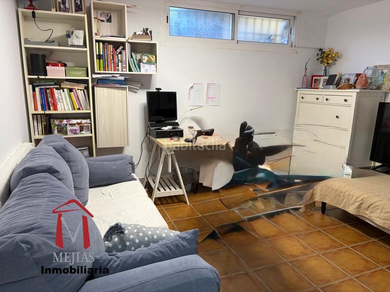 Foto 0605d9a9-ae19-441e-acd7-47be6b3ea983. Chalet buscas el hogar de tus sueños ? lo tenemos para ti! este maravilloso chalet es la combinación perfecta de confort, ele en Antequera