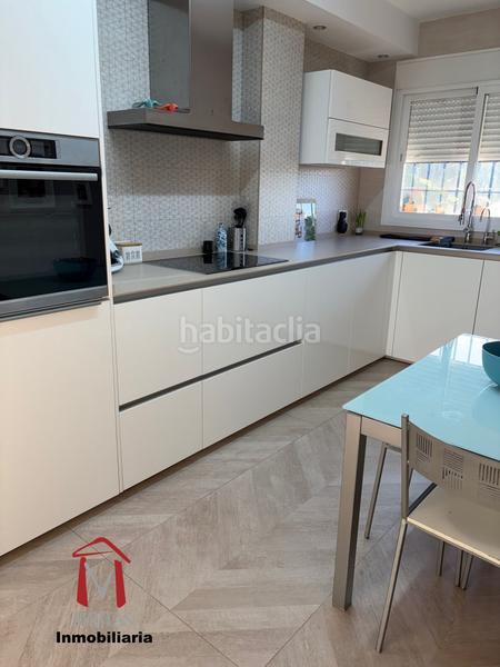 Foto 1b42c7a8-6cfb-41cd-a829-8171b279fdb1. Chalet buscas el hogar de tus sueños ? lo tenemos para ti! este maravilloso chalet es la combinación perfecta de confort, ele en Antequera
