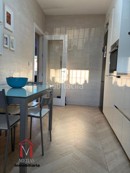 Foto 2c1f1e8d-2e0f-453f-ae7b-bc048f14dbb7. Chalet buscas el hogar de tus sueños ? lo tenemos para ti! este maravilloso chalet es la combinación perfecta de confort, ele en Antequera