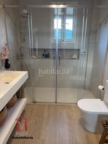 Foto 8042835e-4512-4aa8-aece-1dbbcd26fb89. Chalet buscas el hogar de tus sueños ? lo tenemos para ti! este maravilloso chalet es la combinación perfecta de confort, ele en Antequera