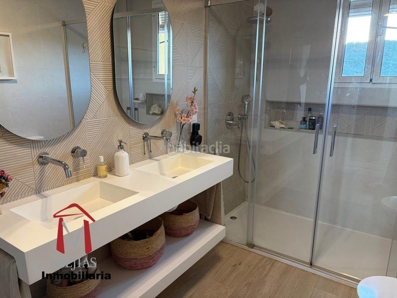 Foto c596448b-4059-48cb-81f7-bf0aba5115af. Chalet buscas el hogar de tus sueños ? lo tenemos para ti! este maravilloso chalet es la combinación perfecta de confort, ele en Antequera
