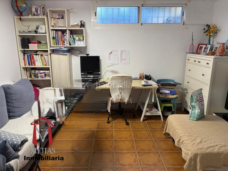 Foto d90550e4-2ce1-4808-8d65-e65fe512d5ce. Chalet buscas el hogar de tus sueños ? lo tenemos para ti! este maravilloso chalet es la combinación perfecta de confort, ele en Antequera