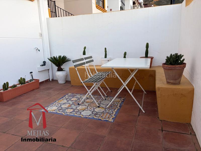 Foto e283d07c-b05d-4cad-a6aa-d53d5904a600. Chalet buscas el hogar de tus sueños ? lo tenemos para ti! este maravilloso chalet es la combinación perfecta de confort, ele en Antequera