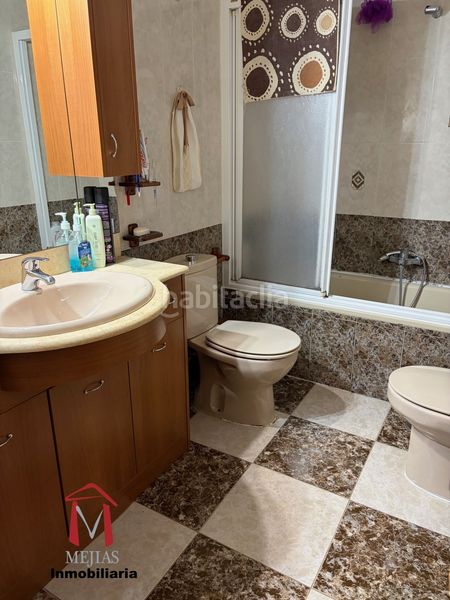 Foto a33e855e-8734-4878-ae24-6adae6be56f5. Pis a Cueva de Menga Antequera