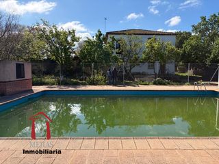 Bauernhof in Zona de la Vega. Casa de campo zona agrobroker, 6 dormitorios, 3 baños,  piscina,