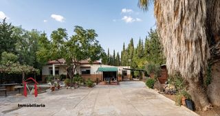 Mas à Centro. Buscas una casa de campo cerca de de antequera con piscina y cas