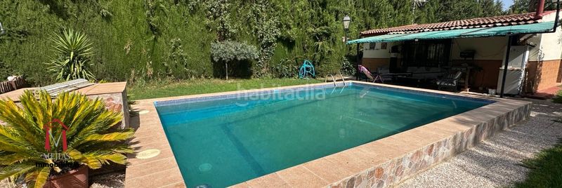 Foto 4ffb3569-cc2f-4102-9fac-2f4e1b91d2be. Masia amb aparcament piscina a Centro Antequera