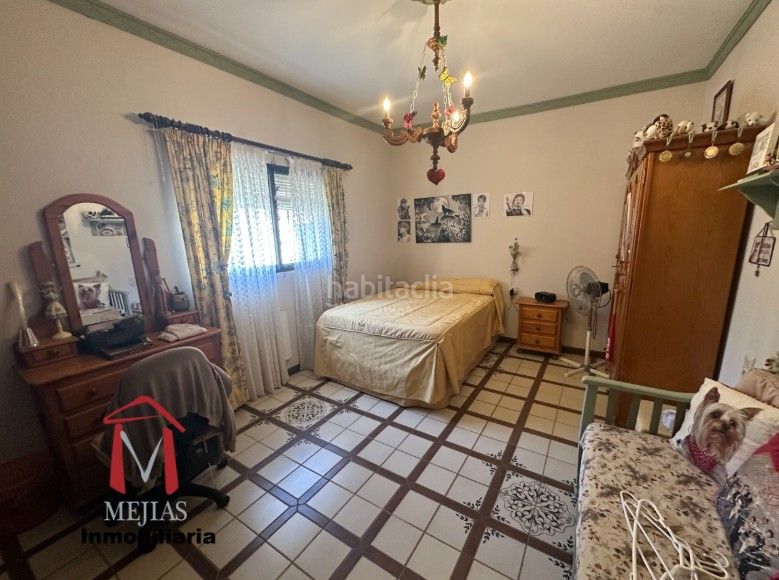 Foto 8c5d8782-345c-4283-b141-93995cae9924. Masia amb aparcament piscina a Centro Antequera