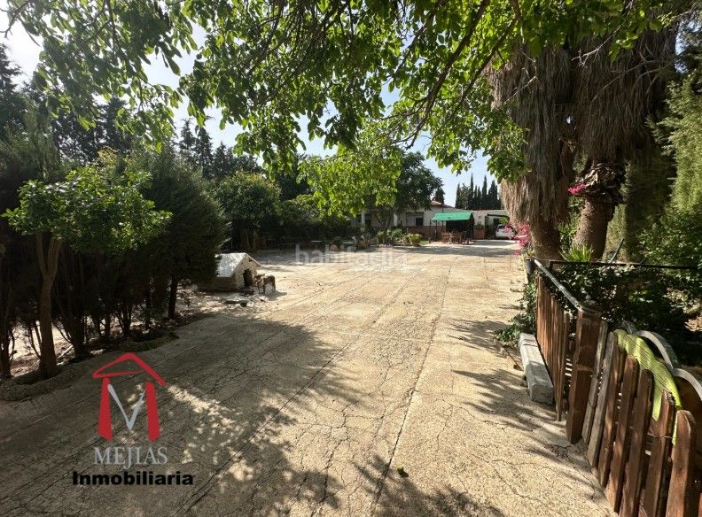 Foto fd648cc6-3697-406f-85bf-33b2462994dc. Masia amb aparcament piscina a Centro Antequera