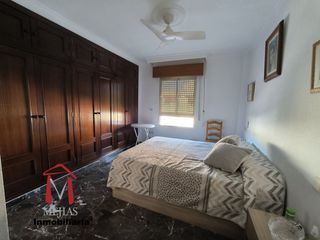 Pis a Zona de la Vega. Se vende nuda propiedad, de vivienda con 2 dormitorios, armarios