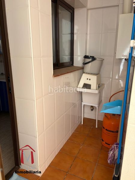 Foto 17cf4b18-8d5b-4e1f-86f7-29f26bfb919e. Casa adossada amb aparcament a Cueva de Menga Antequera