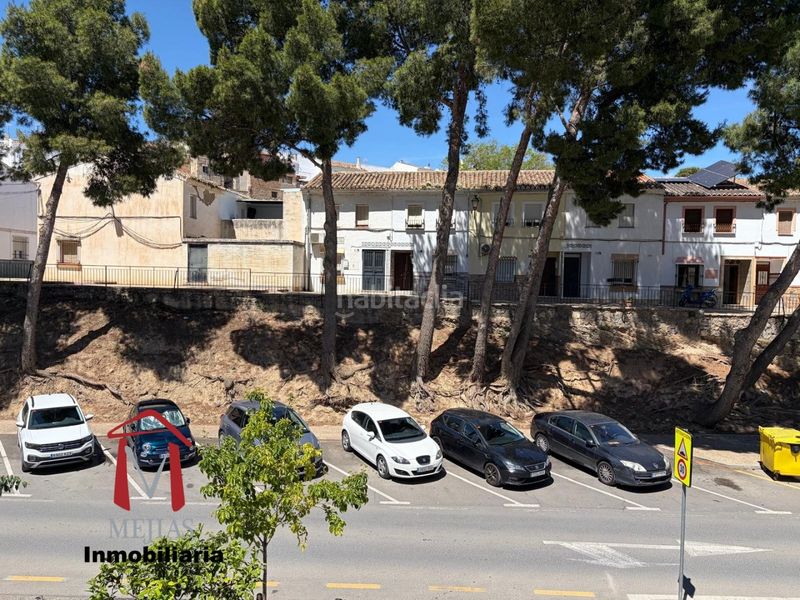 Foto d39d6c39-729d-4f3a-8473-a85b168ca499. Casa adossada amb aparcament a Cueva de Menga Antequera