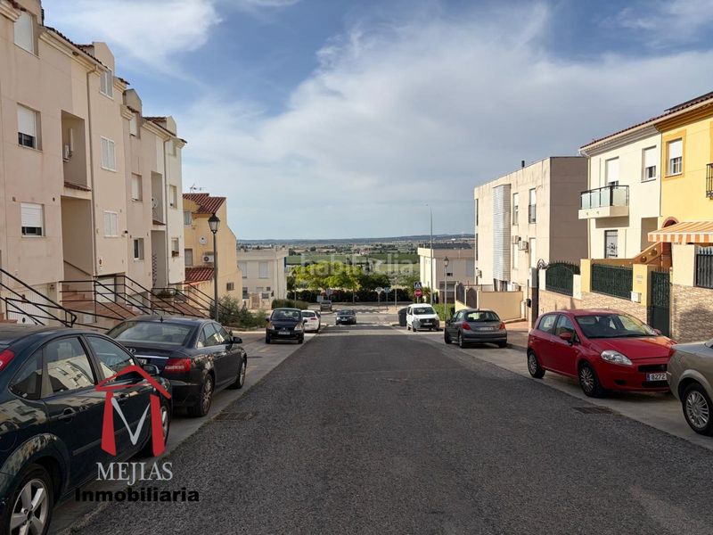 Foto 553d47a8-ec4c-4529-9bb9-c40619c5bb18. Casa adossada amb aparcament a Zona de la Vega Antequera
