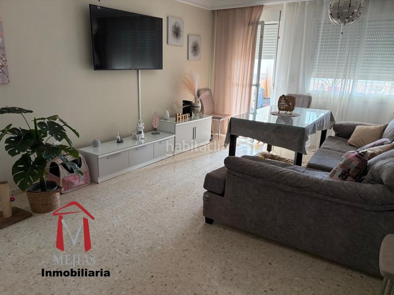 Foto fd4e1303-55c1-4583-b490-a4682f473b3c. Casa adossada amb aparcament a Zona de la Vega Antequera