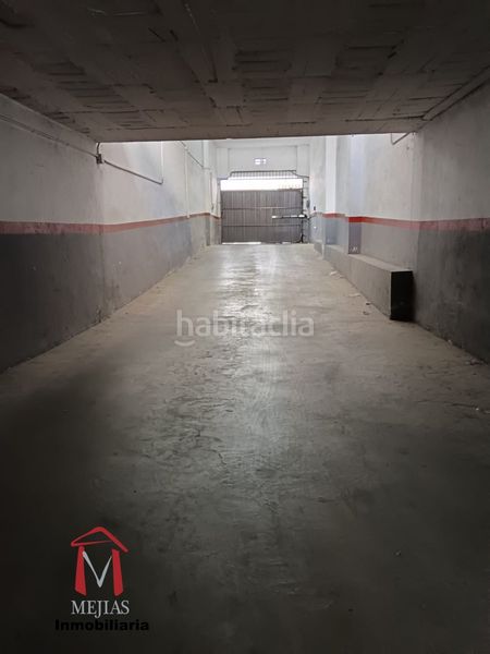 Foto ae316c74-633e-4096-bc3f-7b647f5d4087. Aparcament cotxe a Cueva de Menga Antequera