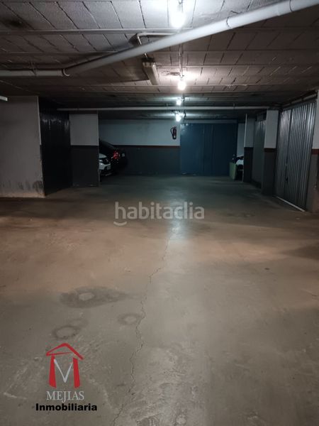 Foto fcb1195d-9063-41aa-83c5-f32ae7b39c6d. Aparcament cotxe a Cueva de Menga Antequera