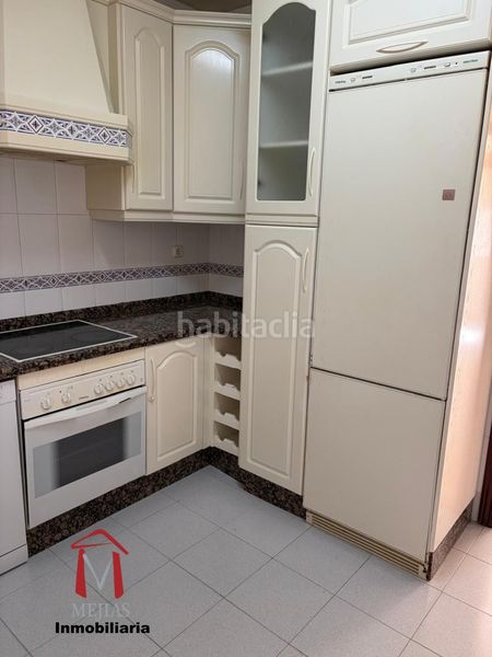 Foto 0f7e3b59-2924-4287-a5eb-77a0ff6d48ba. Pis amb aparcament a Zona de la Vega Antequera