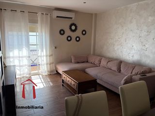 Flat in Cueva de Menga. Fabuloso piso completamente reformado , 3 dormitorios, 2 baños,