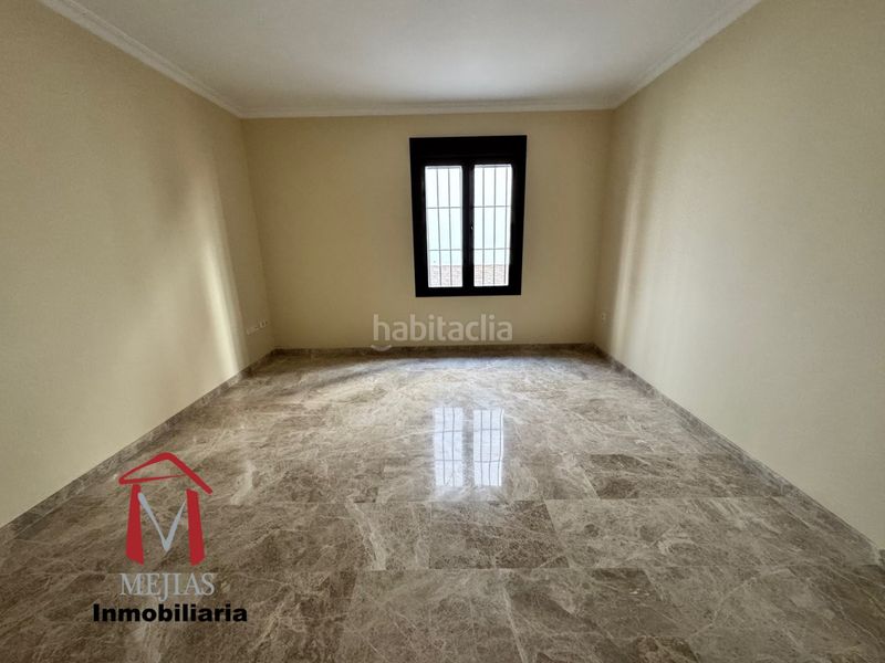 Foto e1abae1a-4ecc-4e4a-b9e8-33c543df324c. Pis a Centro Antequera