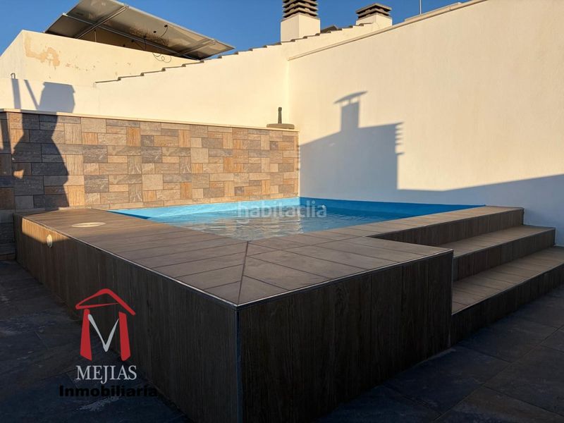 Foto 0b1c8a78-78d3-4f80-bd73-54f1623a7f70. Xalet amb calefacció aparcament piscina a Centro Antequera
