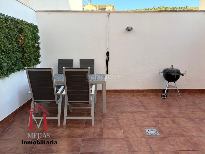 Foto 17d2cddf-4d43-43b8-9d09-9e1cc80e6c40. Xalet amb calefacció aparcament piscina a Centro Antequera