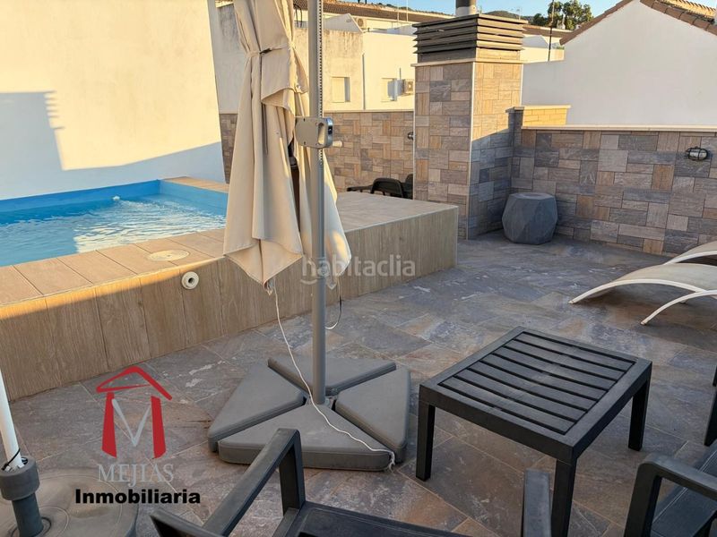 Foto 1d9026a3-8c43-4b67-a8b9-eb492e64544d. Xalet amb calefacció aparcament piscina a Centro Antequera