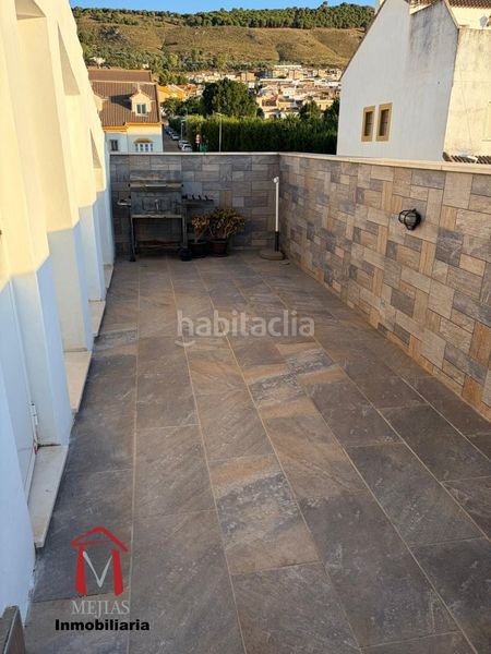 Foto 54e5f0f9-71c9-4bc3-9fa5-992f6e6834f3. Xalet amb calefacció aparcament piscina a Centro Antequera