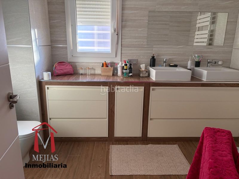 Foto f872b2c9-9faa-4c25-ad88-f0ba1549d8c9. Xalet amb calefacció aparcament piscina a Centro Antequera