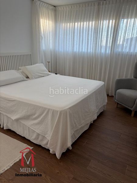 Foto f96d25a5-a7f8-4dd4-b21a-07efc2c5133e. Xalet amb calefacció aparcament piscina a Centro Antequera
