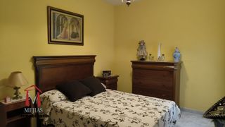 Flat in Centro. Estupendo piso en planta baja . cerca  de calle infante, 3 dormi