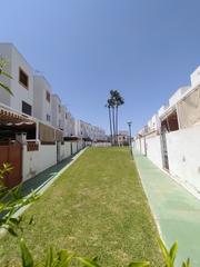 Casa adossada a Cártama. Adosado en venta