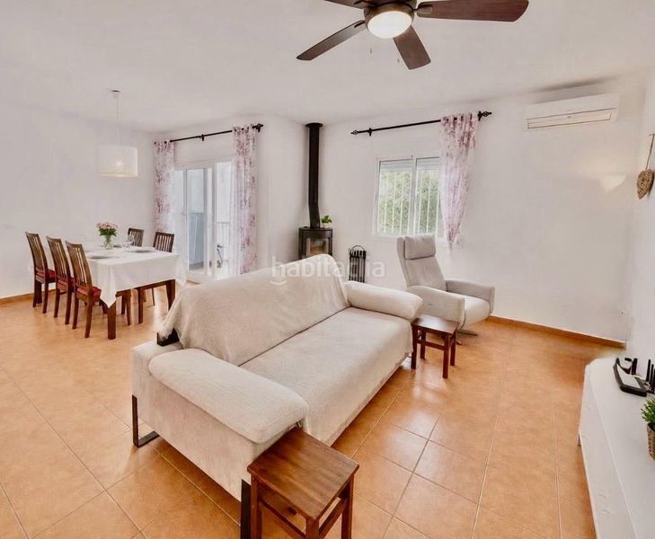 Foto ec0a492f-8b55-4451-a9ae-e3d964cd49c6. Casa adossada a Los Pacos Fuengirola