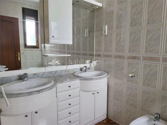 Foto e75a4b91-ab30-4770-a84a-c63703b0db0e. Casa adossada amb calefacció a Mollina