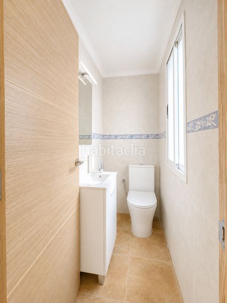 Foto b4ba8960-aaca-45fa-bfca-836a2e7b8fe7. Casa amb aparcament a Manilva pueblo Manilva