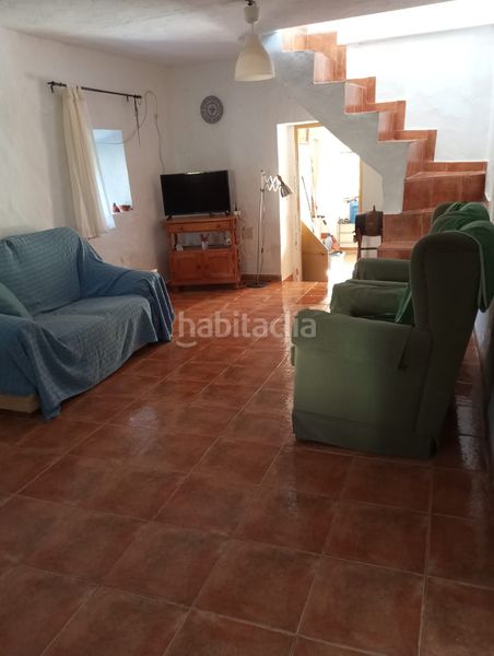 Foto b9c099f4-0780-46f1-a633-d996b6e36061. Casa a Comares