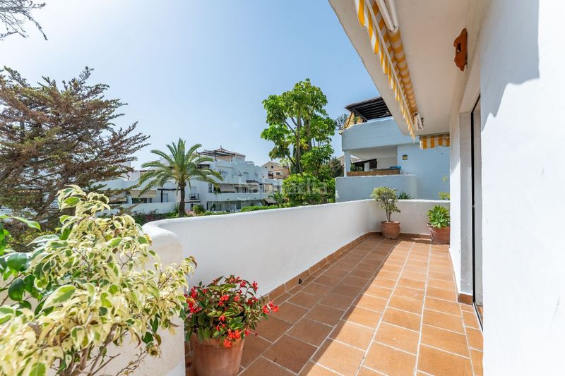 Foto 45c8d8c6-b5c1-44d3-a701-6fc2d95e979f. Pis amb piscina a Nagüeles Alto Marbella