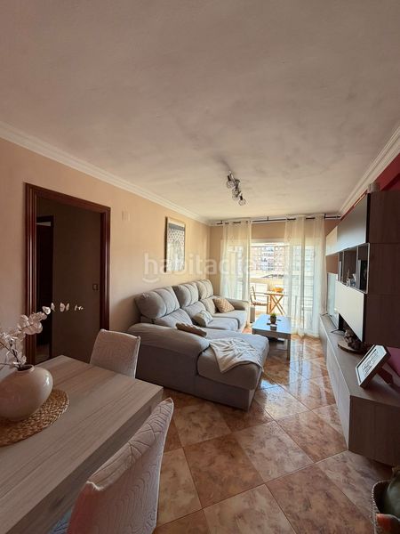 Foto 3dcce7bf-d68a-4b7c-9b19-dc5a3e59ba11. Piso  en venta en avenida de la luz en La Luz - El Torcal Málaga