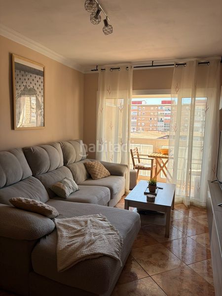 Foto 45f6cb85-ac04-4f0c-8797-cf0f6e0d08fc. Piso  en venta en avenida de la luz en La Luz - El Torcal Málaga