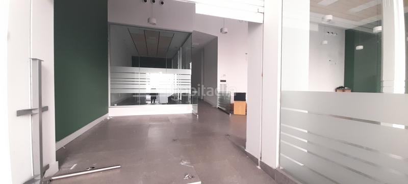 Foto 040507b6-1ef5-4c98-969f-cbd46570c803. Alquiler local comercial en calle gran vía de colón 29 aquiler local en gran via en Granada